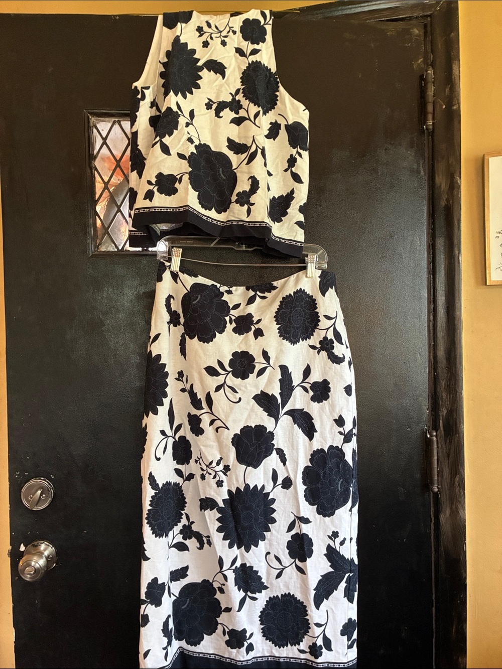 Ann Taylor Black & White Floral Skirt Set Linen blend